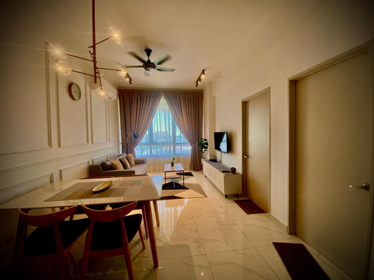 Jsadli Suite Troika Residence Kota Bharu Eksteriør billede